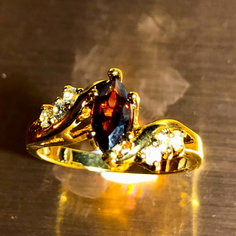 Ruby Red Garnet Cubic Zirconia Diamond Gemstone R… - image 1